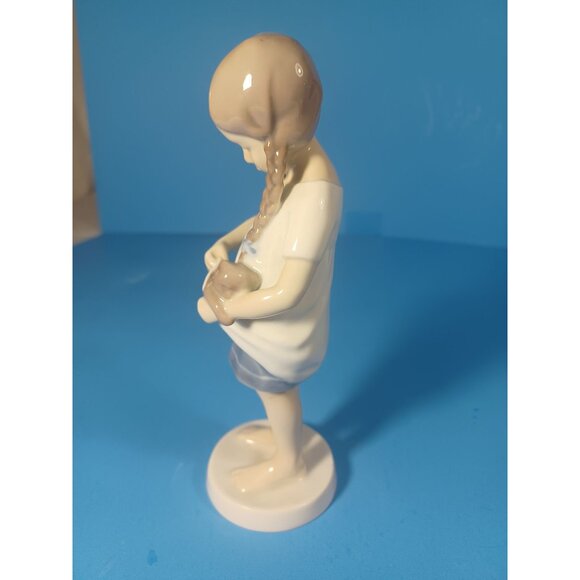 Bing & Grondahl Royal Copenhagen Little Mother Danish Girl With Kitten Figurine - Picture 16 of 16